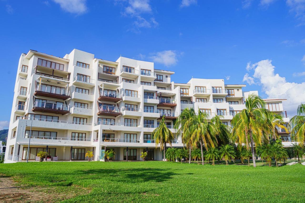 B Nayar Family Luxury Suites & Villas Residences La Cruz de Huanacaxtle Exterior photo