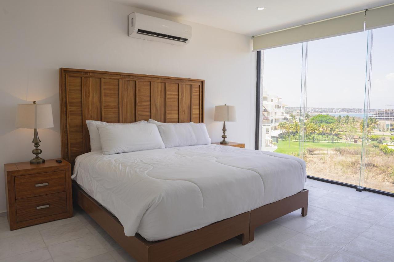 B Nayar Family Luxury Suites & Villas Residences La Cruz de Huanacaxtle Exterior photo