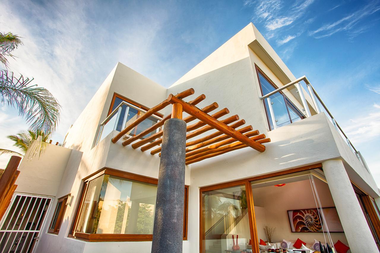 B Nayar Family Luxury Suites & Villas Residences La Cruz de Huanacaxtle Exterior photo