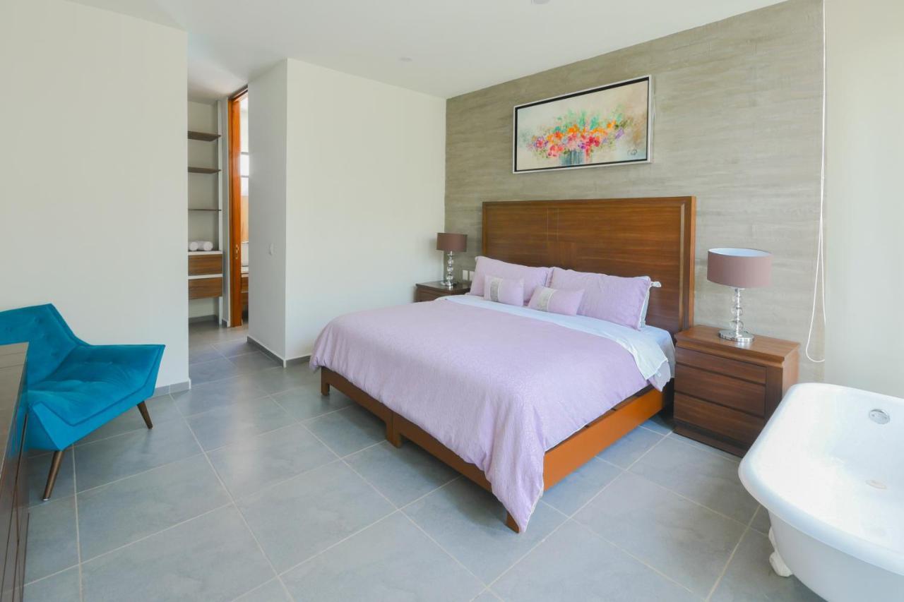 B Nayar Family Luxury Suites & Villas Residences La Cruz de Huanacaxtle Exterior photo